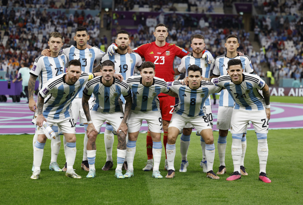 马斯切拉诺：梅西整个赛季都令人惊叹，他来这就是为了奖杯