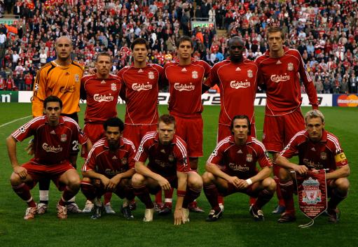 超高人气，一印度女球迷接机时手举标语：梅西，拯救印度足球（人气爆棚，印度女球迷机场举牌呼喊：梅西，请拯救印度足球）