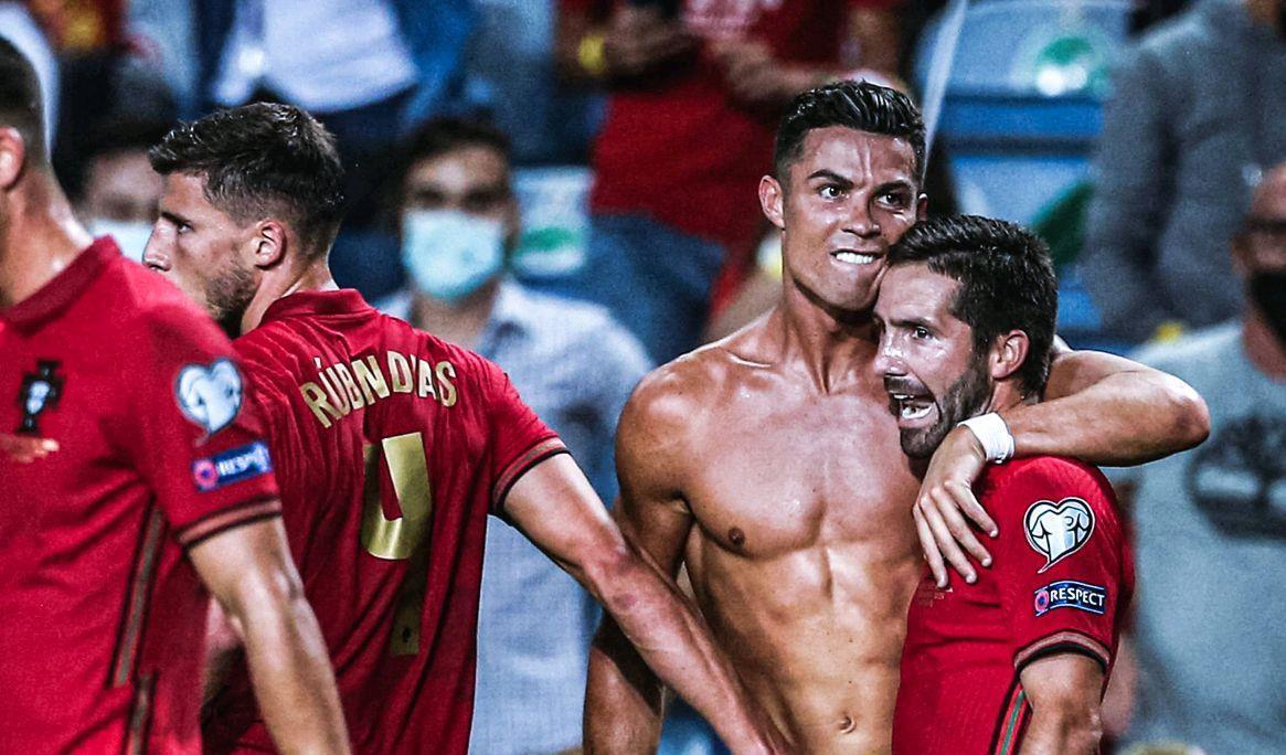 那不勒斯经历10轮点球晋级意杯8强，孔蒂：我们更配得上晋级