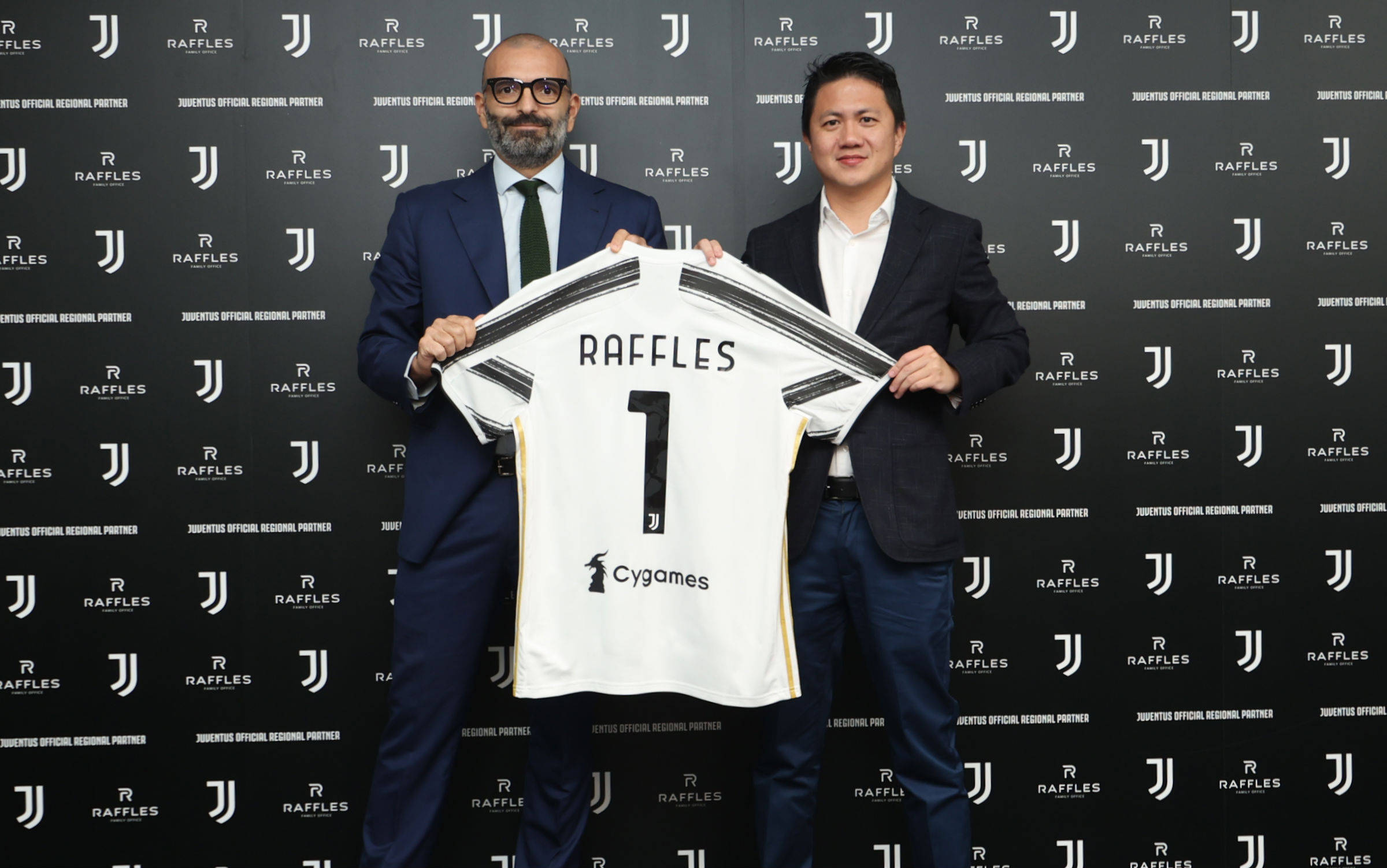 客场2-1力克中国香港，新加坡时隔41年重返亚洲杯正赛