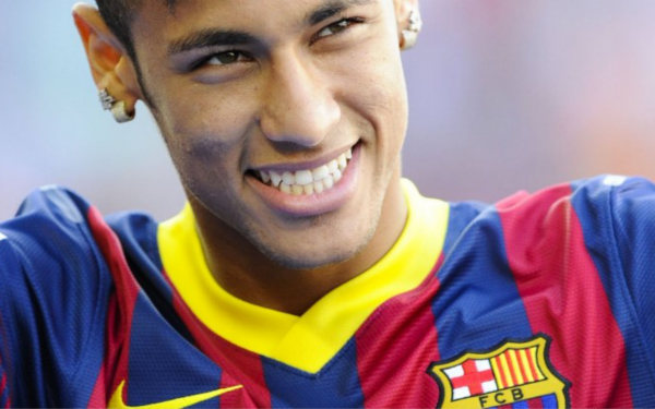 洲际杯半场：德阿拉斯凯塔、桑切斯破门，蓝十字1-1弗拉门戈