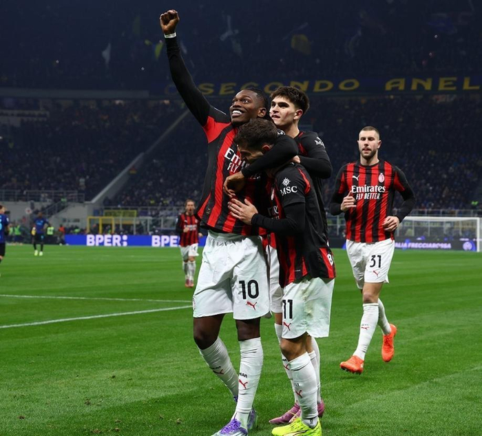 雷吉隆：我不会骗你，能和梅西踢球是我来迈阿密的一大动力（雷吉隆直言：与梅西并肩是我加盟迈阿密的重要动力）