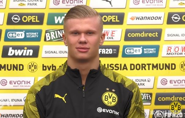 亚精英赛战报：马尔科姆一锤定音，利雅得新月1-0沙迦（亚精英赛快讯：马尔科姆打入制胜一球，利雅得新月1-0击败沙迦）