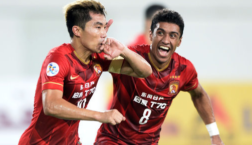 博涅克：莱万去米兰可能性不大，希望他去美国或中东赚钱（博涅克：莱万加盟米兰希望渺茫，更看好他赴美或中东淘金）